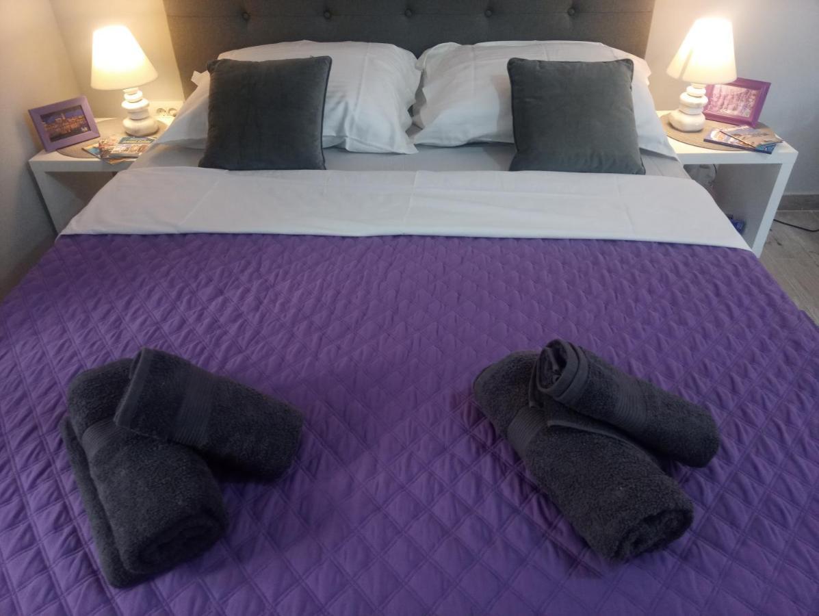 Elly Apartments Split Eksteriør billede